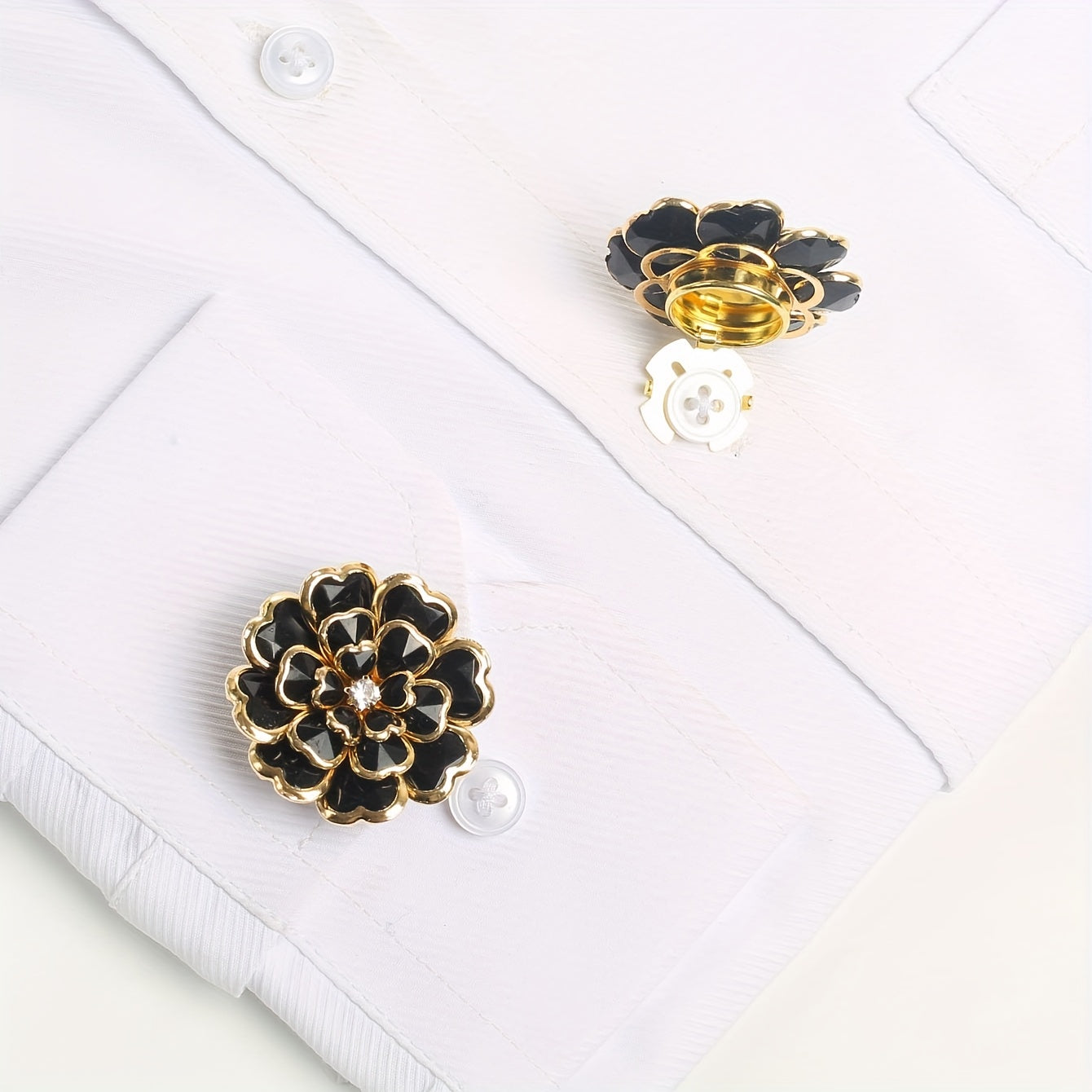 Bloomixa - Floral Rhinestone Decorative Buttons