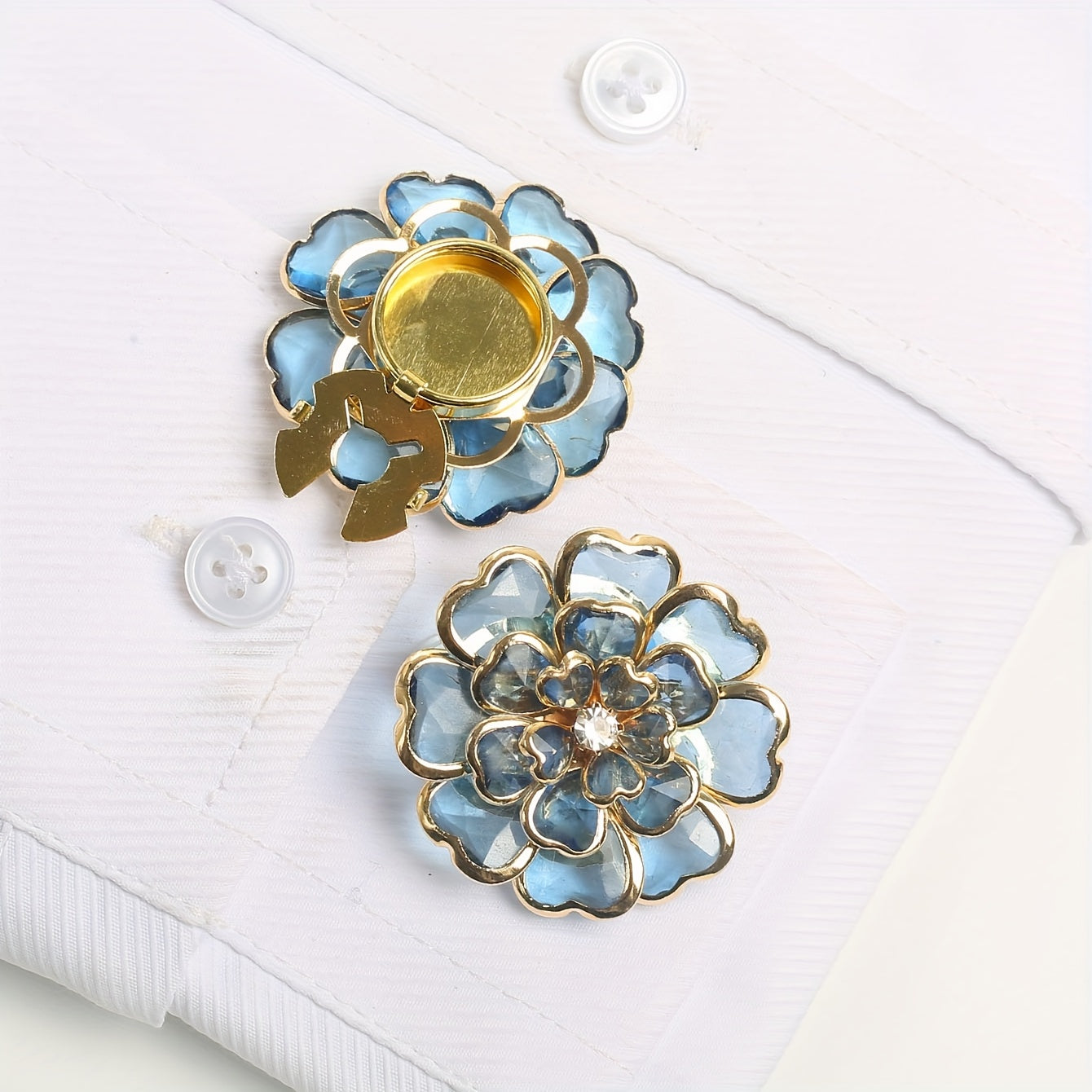 Bloomixa - Floral Rhinestone Decorative Buttons