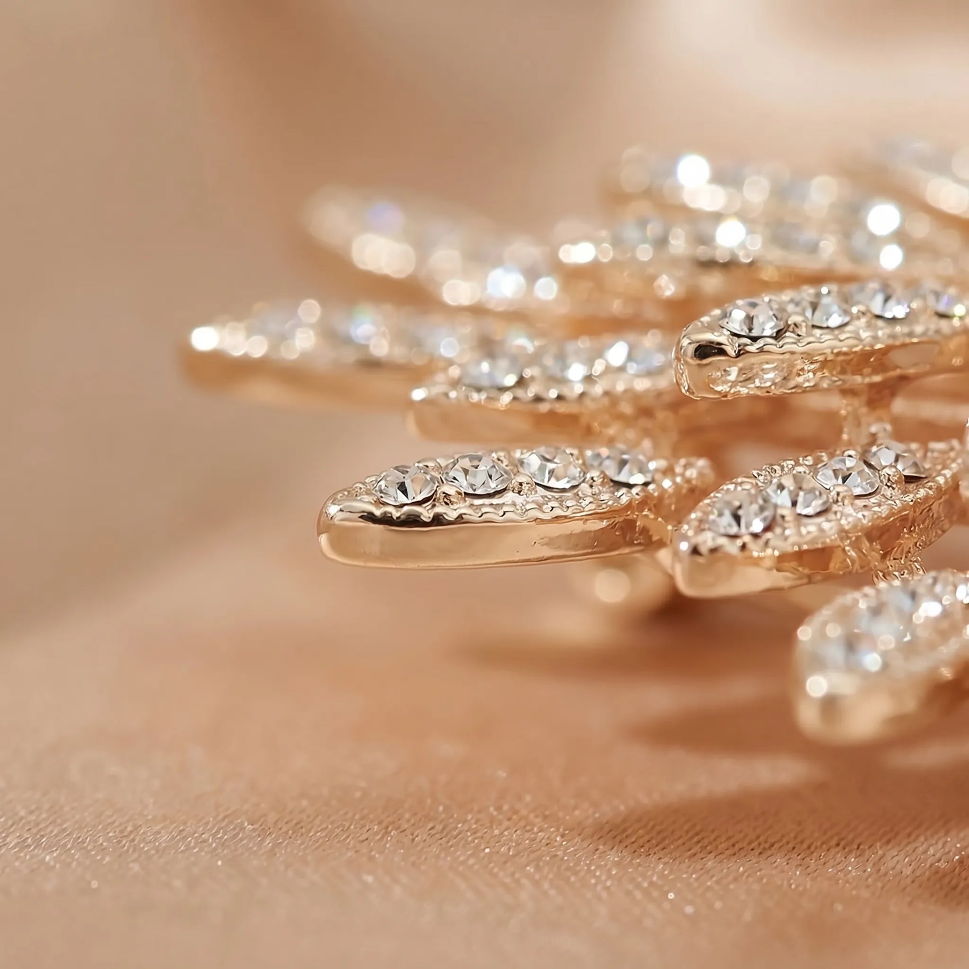 Florenza - Double-Layer Floral Sunburst Brooch