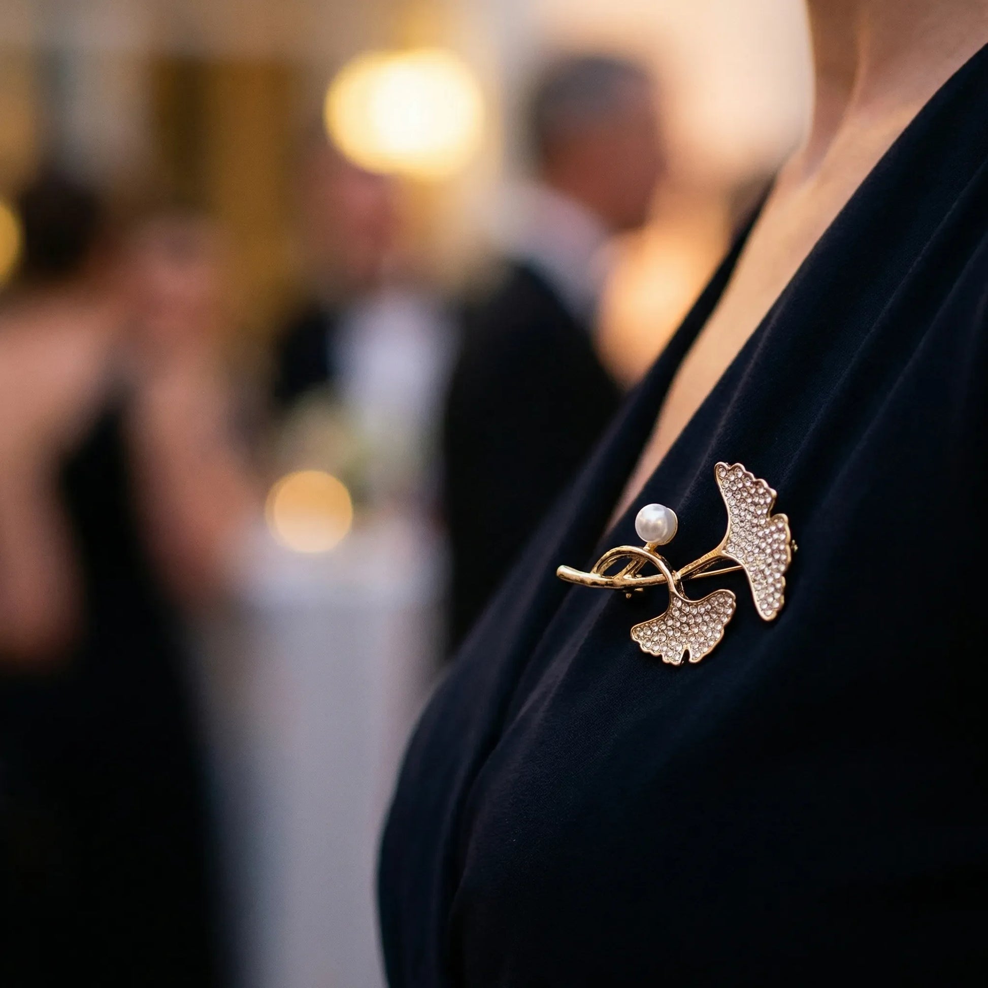 Ginkova - Crystal-Set Ginkgo Leaf Brooch