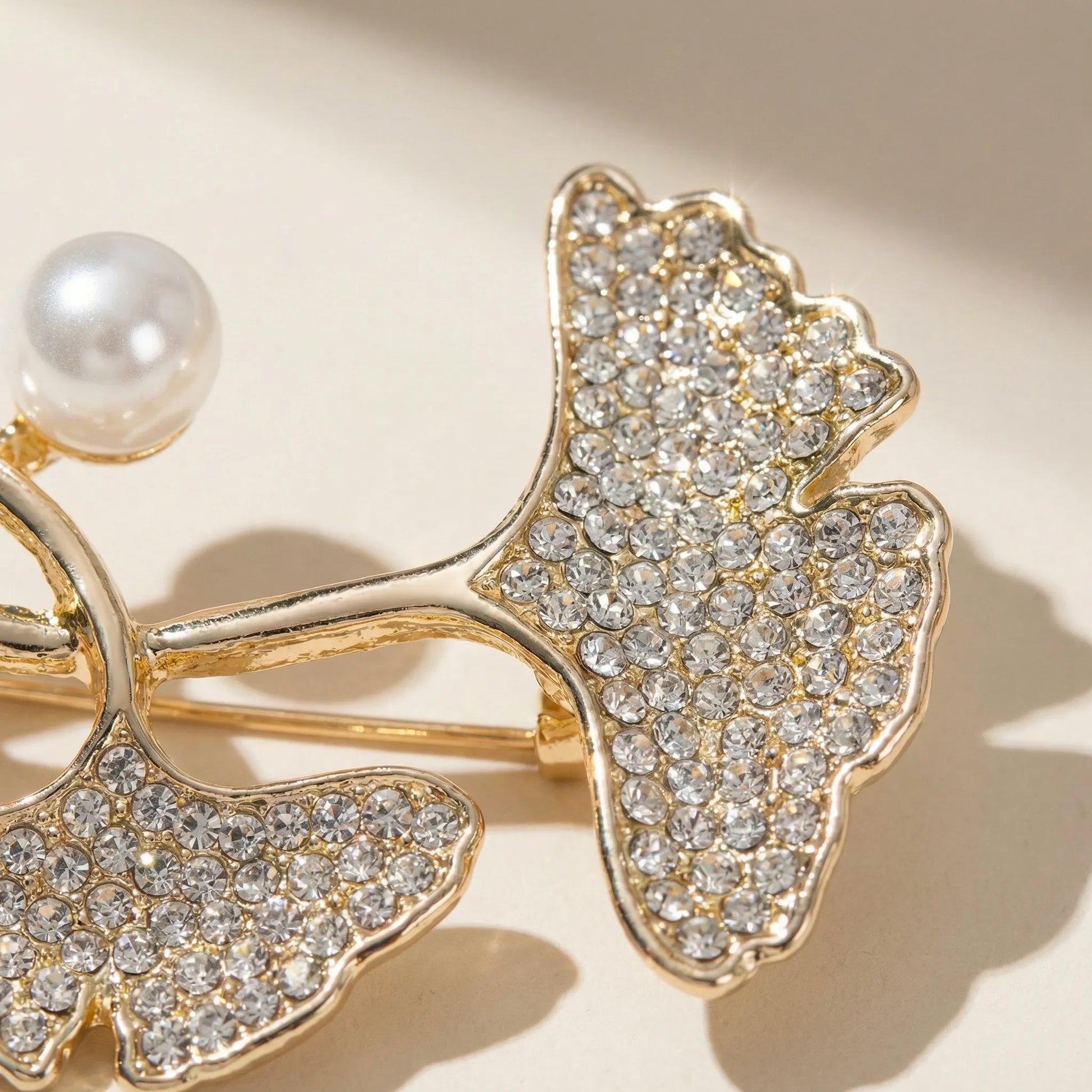 Ginkova - Crystal-Set Ginkgo Leaf Brooch