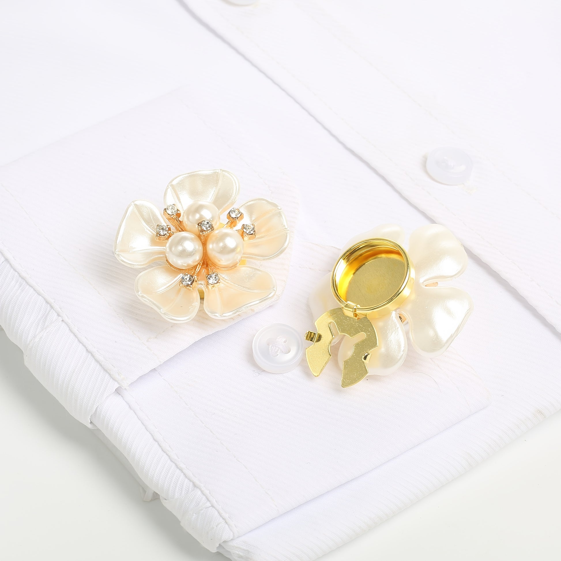 Petalclip - Floral Clip-On Button Cover Set