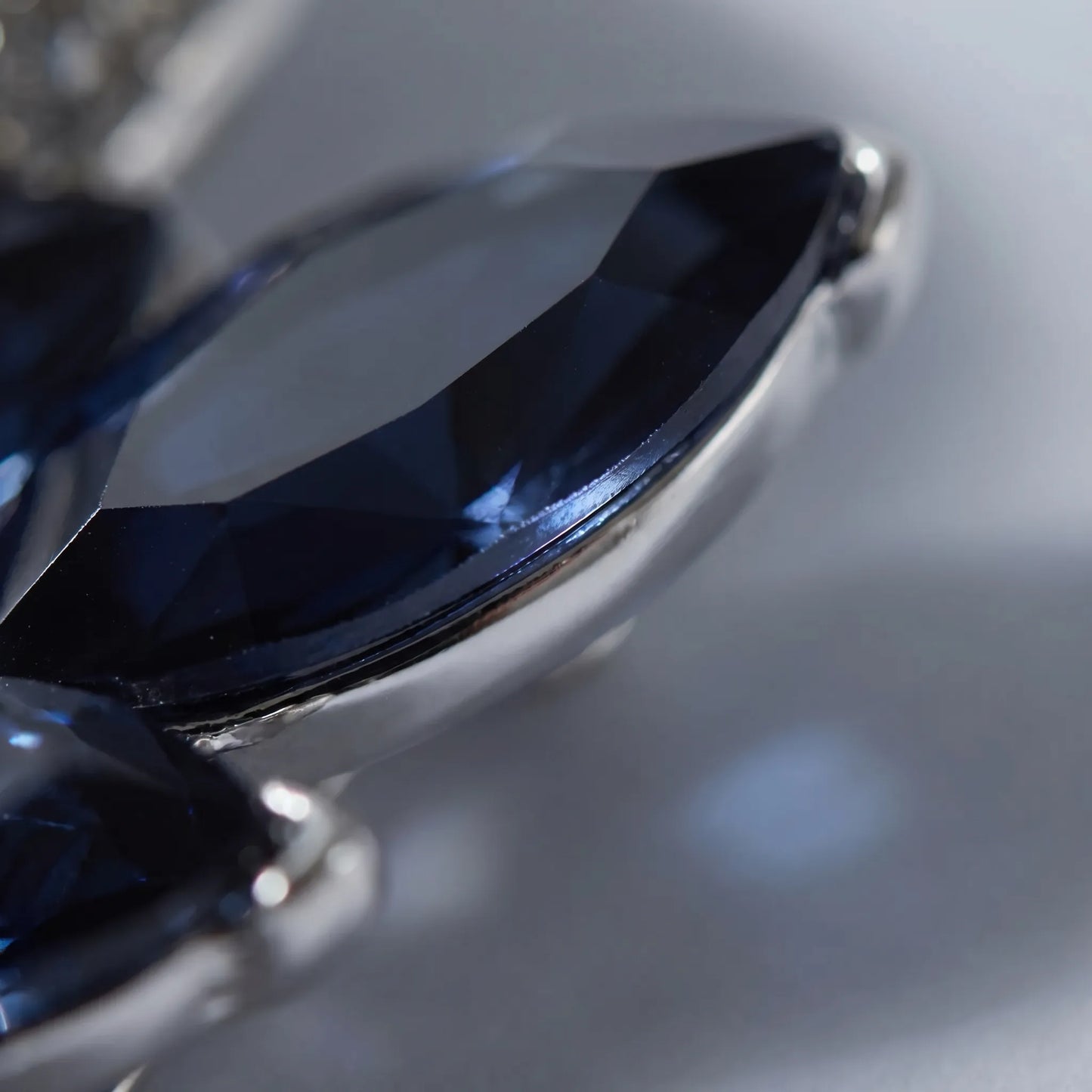 Velindra - Leaf Motif Crystal Statement Brooch
