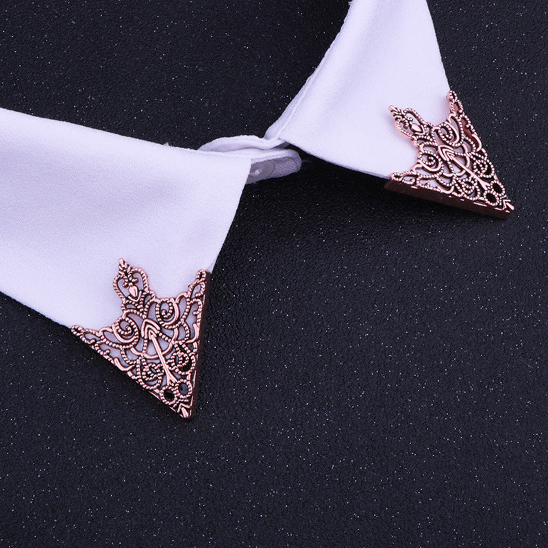 Veltrina - Hollow Triangle Crown Brooch Pin