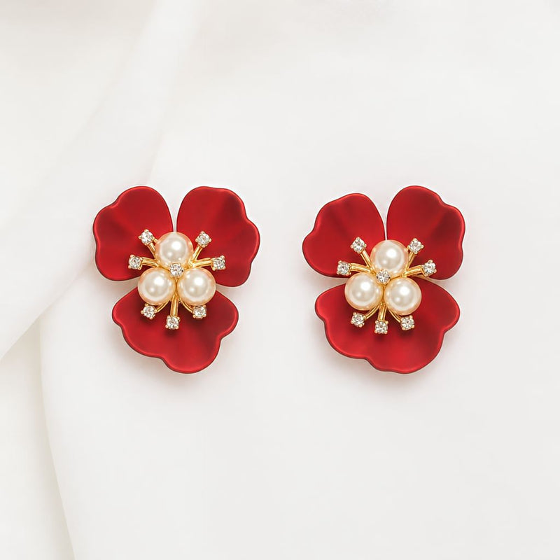 <p>Browse our collection and pick the button cover that matches your look. From subtle elegance to bold statement pieces — there’s something for every outfit.</p>